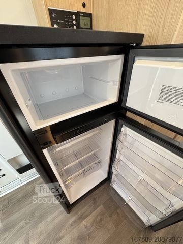 Polintegriran avtodom SUNLIGHT T 670 S Adventure, Navi,Xenon,REMI,6E,AKTION