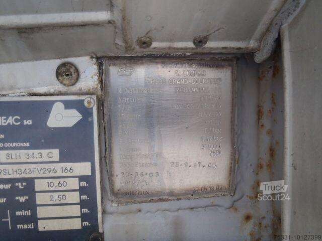 Tankauflieger  INSULATED ADR FL + AT CLASS 3 + 9 hazardous tank