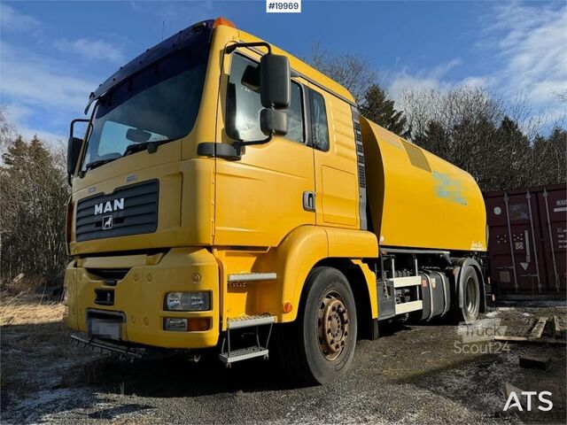 Gatusopmaskin MAN 18.313 Sweeper w/ Bucher Optifant 70 superconstruc