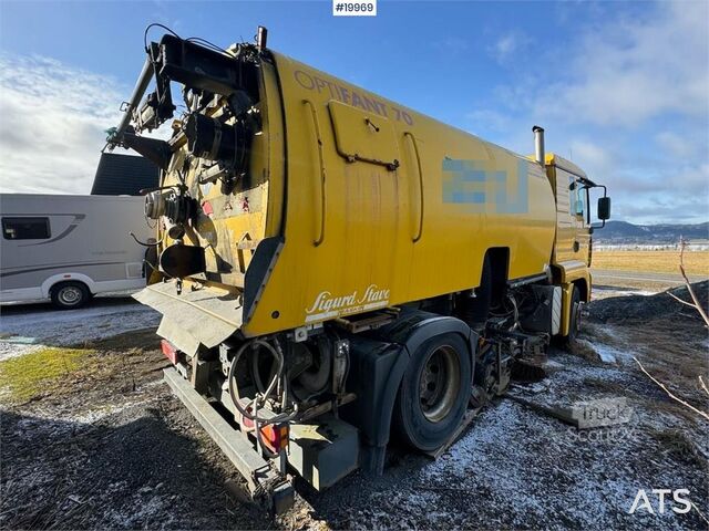 Gatusopmaskin MAN 18.313 Sweeper w/ Bucher Optifant 70 superconstruc