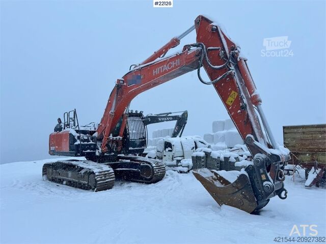 Bandgrävare Hitachi ZX300LC-6 crawler excavator with digging bucket