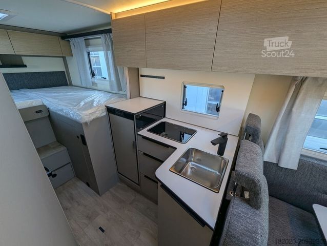 Daļēji integrēta kemperis BÜRSTNER Campeo TD 691 G UVP 98.120 ¤