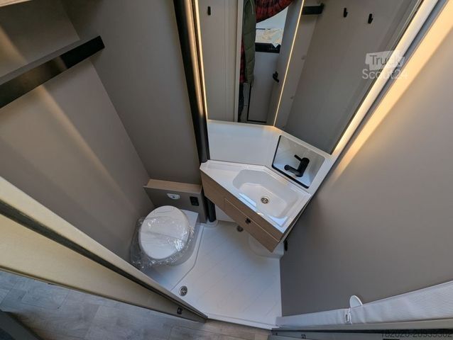 Daļēji integrēta kemperis BÜRSTNER Campeo TD 691 G UVP 98.120 ¤