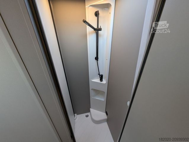 Daļēji integrēta kemperis BÜRSTNER Campeo TD 691 G UVP 98.120 ¤