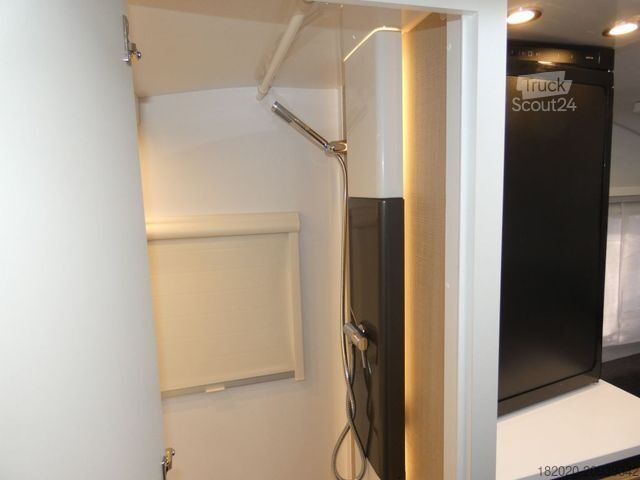 Karavāna ADRIA Action 361 LH