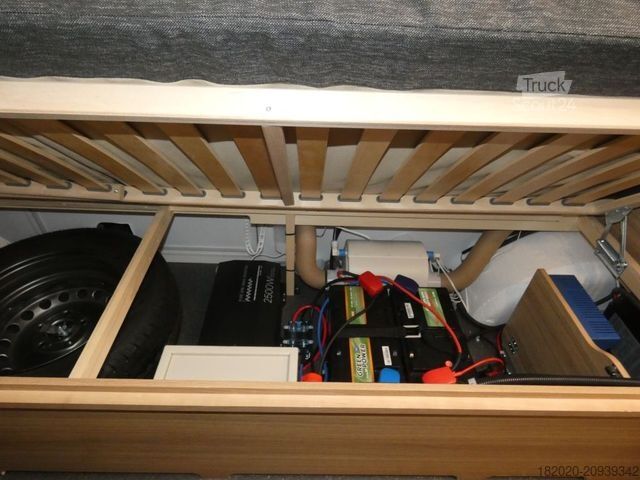 Karavāna ADRIA Action 361 LH