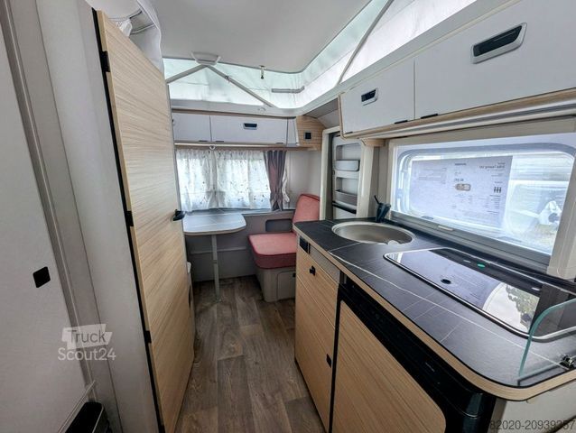 Campingvogn HYMER/ERIBA Touring 542 TANGO RED EDITION