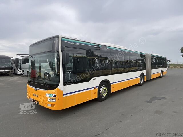 Autocarro articulado MAN A 23 Lions City
