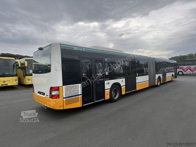 Autocarro articulado MAN A 23 Lions City