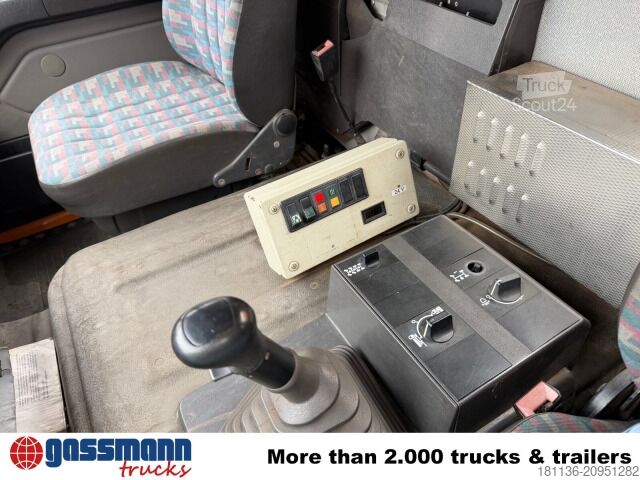 Spezial-LKW Mercedes-Benz SK 3538 AK 8x6/4, V8-Motor, Wassertank 15.000l,