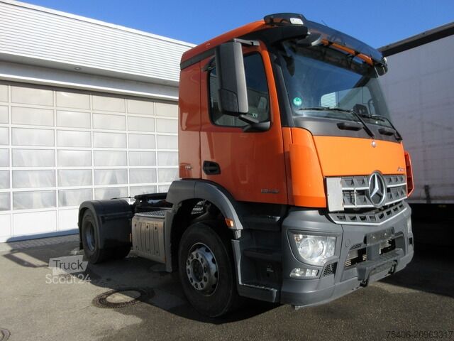 Tractor estándar mercedes-benz Arocs 1846 SZM