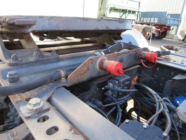 Tractor estándar mercedes-benz Arocs 1846 SZM