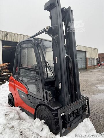 Voorlader vorkheftruck Linde H35T-02