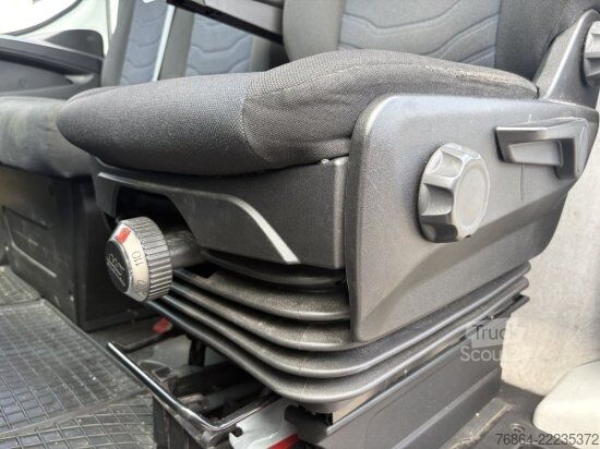 Slēgtais furgons IVECO DAILY 35-160, IS35SC2AA KASTENWAGEN, L4H2 HEBEBüHNE, EURO 6