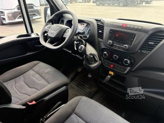 Slēgtais furgons IVECO DAILY 35-160, IS35SC2AA KASTENWAGEN, L4H2 HEBEBüHNE, EURO 6