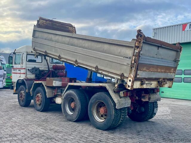 Benne Renault G320 Manager 8x4