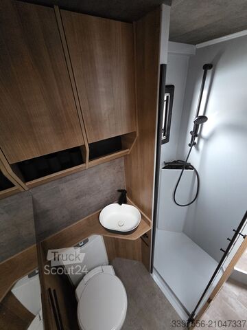 Kemperis/kemperis automobīlis Iveco 72 210 Hi-Matic Renntransporter