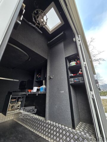 Kemperis/kemperis automobīlis Iveco 72 210 Hi-Matic Renntransporter