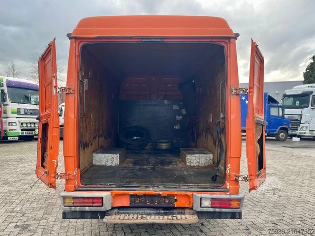 Fourgon tôlé Mercedes-Benz Vario 614
