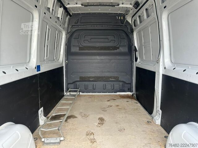 Panelvan MERCEDES-BENZ Sprinter 315 CDI Kasten/L2H2/FWD/3924/KLIMA/DACH
