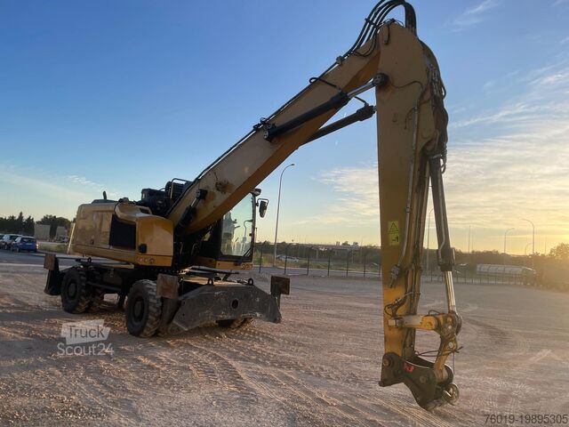 Manipulador de materiais Caterpillar MH3022