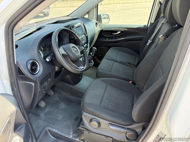 Furgon blaszak Mercedes-Benz VITO 114 CDI