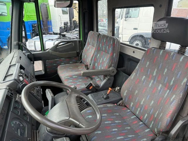 Autodraagtruck IVECO ML 120 ML120E18 Eurocargo machine transporter /