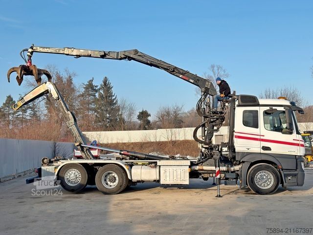 Camión portacontenedores de gancho MERCEDES-BENZ ACTROS 2542 * ABROLLKIPPER * LOGLIFT 105 Z * TOP