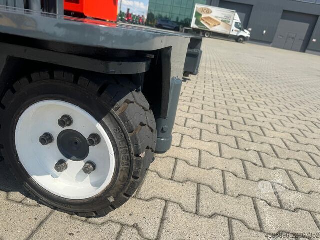 štvorcestný vysokozdvižný vozík Combilift C3000GST / LPG /Triplex 8300 mm/Perfect