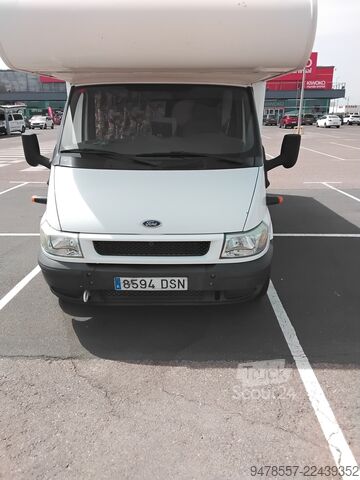 كامبر مع مقصورة علوية (ألكوف) Ford Autocaravana capuchina