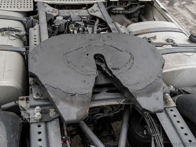 Standardowy ciągnik siodłowy DAF XF 480 FT SSC + INTARDER + 2x TANKS +FULL SPOILER