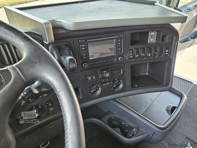 شاحنة قلابة SCANIA R 520 6x2 Nachlauflenkachse