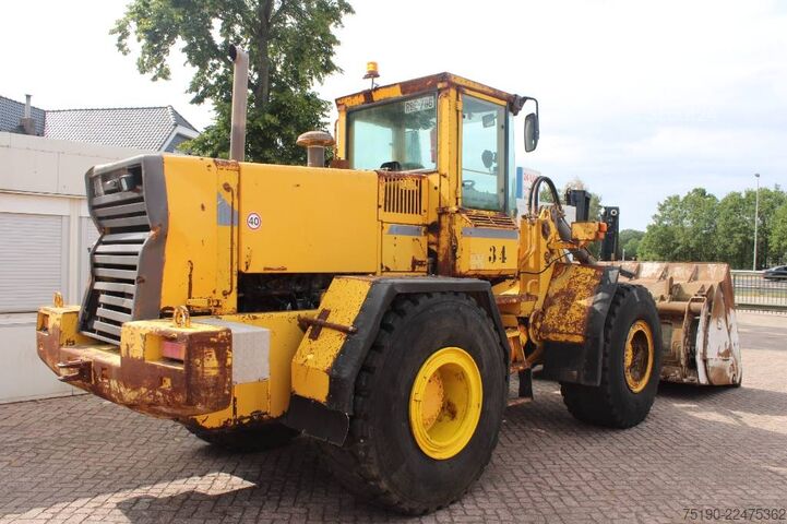Chargeuse Volvo L 120 B