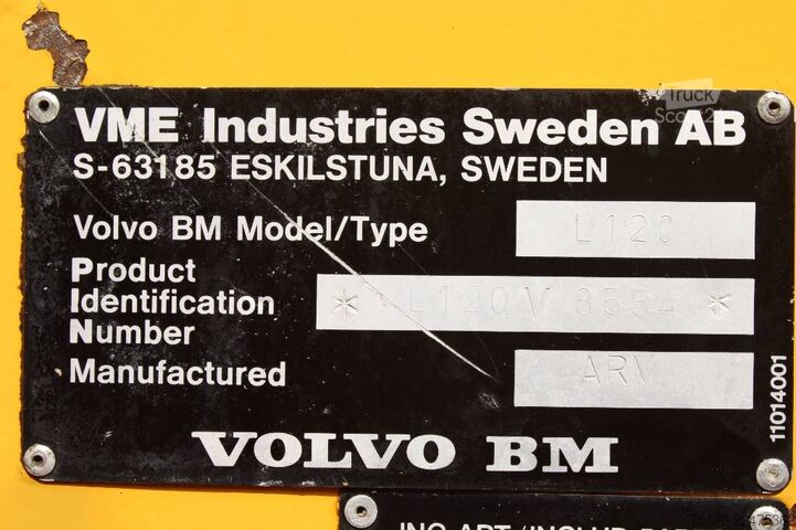 Chargeuse Volvo L 120 B