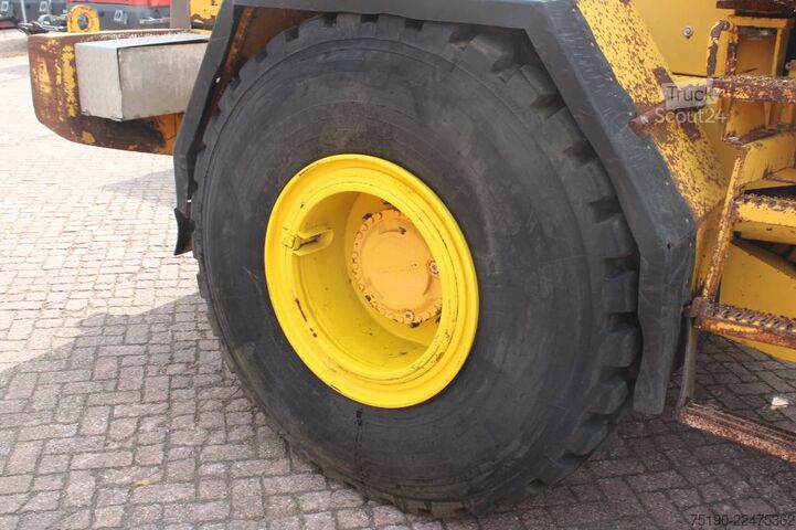 Chargeuse Volvo L 120 B