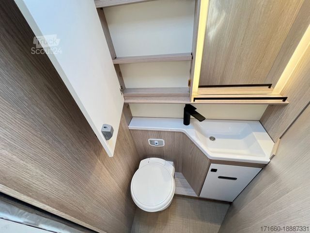 Camping-car semi-intégré BÜRSTNER Lyseo Time Skyline 732