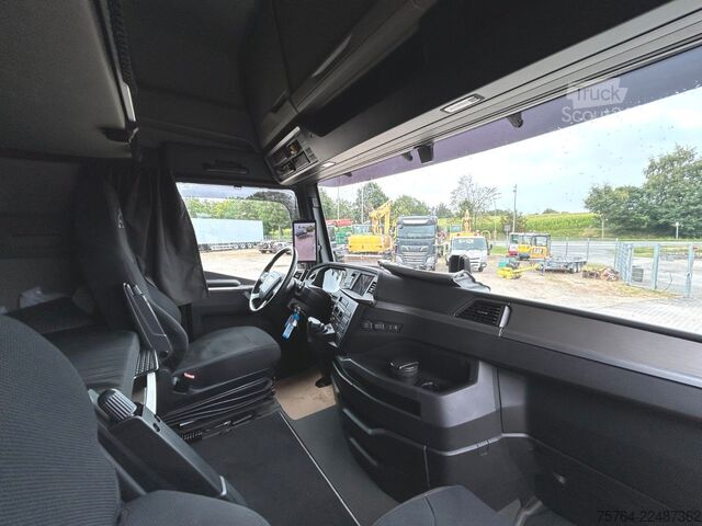 Standard trekkvogn MAN TGX 18.560 BL/Retarder/ACC/2x Tank/D30 Motor!