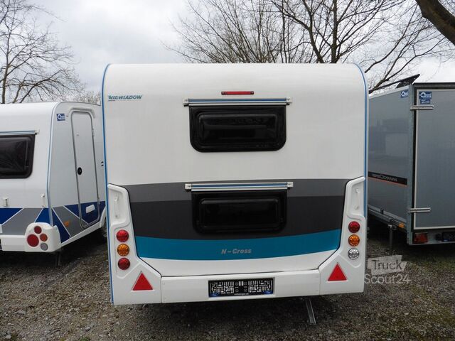 Karavan NIEWIADOW Wohnwagen Camping 388x204x185cm 1000kg zGG