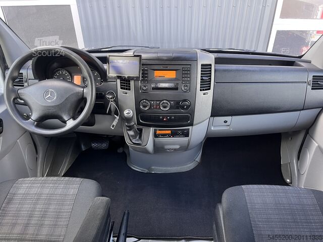 Platformwagen met kraan Mercedes-Benz Sprinter 513 CDI 130pk DC Laadkraan Hiab 017T A...