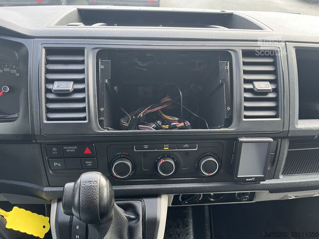 Személyszállító busz Volkswagen Transporter Kombi 8-persoons 2.0 TDI 150 pk DSG...