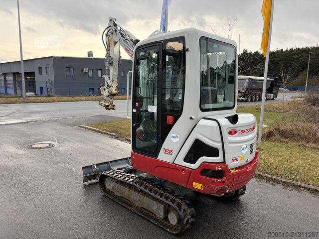 Minibagger Takeuchi TB 225A V3