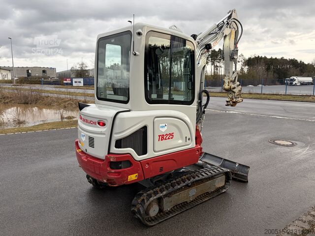 Minibagger Takeuchi TB 225A V3
