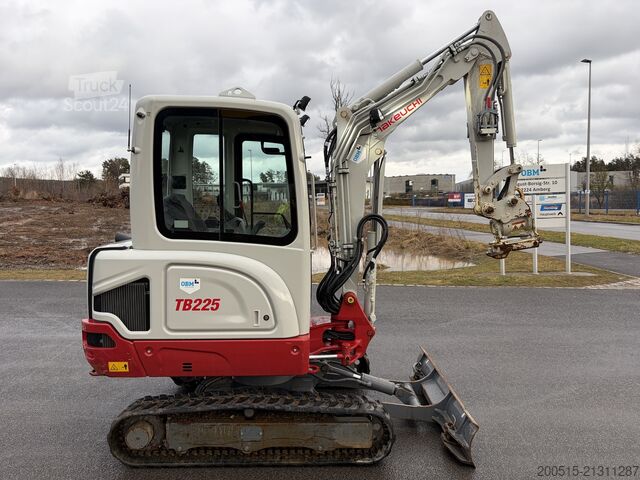 Minibagger Takeuchi TB 225A V3