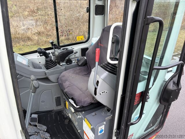 Minibagger Takeuchi TB 225A V3