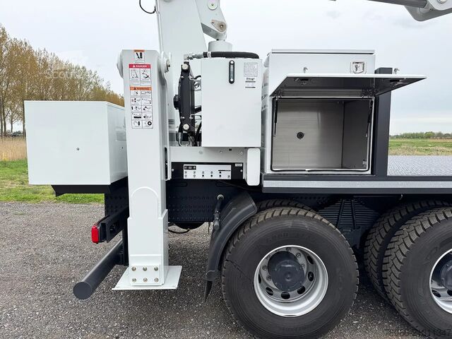 Remolque de cinta transportadora Iveco T-Way AD410T43H AT Tire Handler Crane Truck