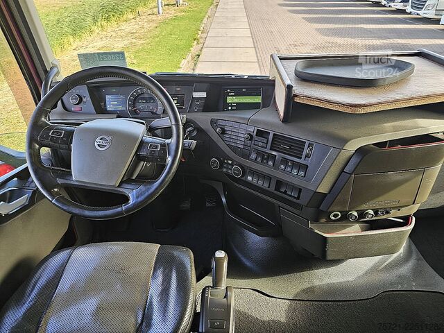 Podvozek s kabinou VOLVO FH 500 CLEAN CONDITION