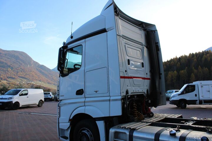 Standard tractor unit Mercedes-Benz Actros 1845