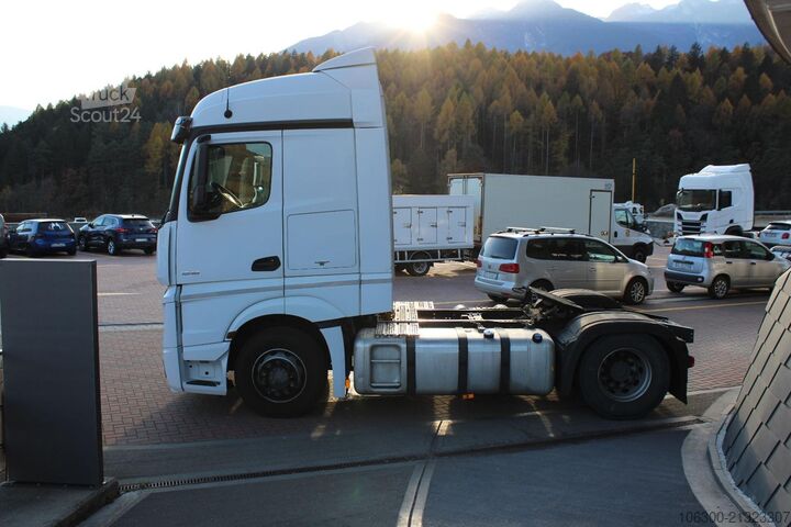 Standard tractor unit Mercedes-Benz Actros 1845