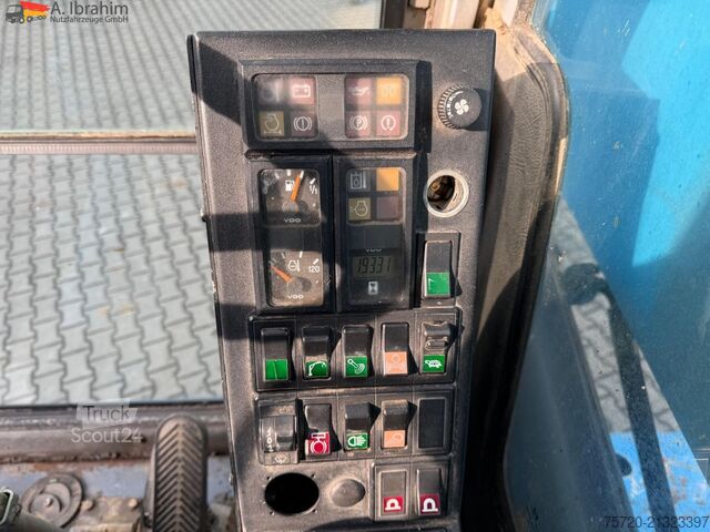 Excavator pe roți Terex MHL 320 Umschlagbagger | Magnetvorbereitet