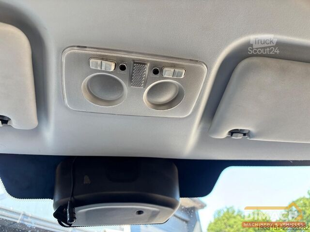 Bestelbus Iveco 35S17A8 L2H2 - luchtvering - airco - service bu...